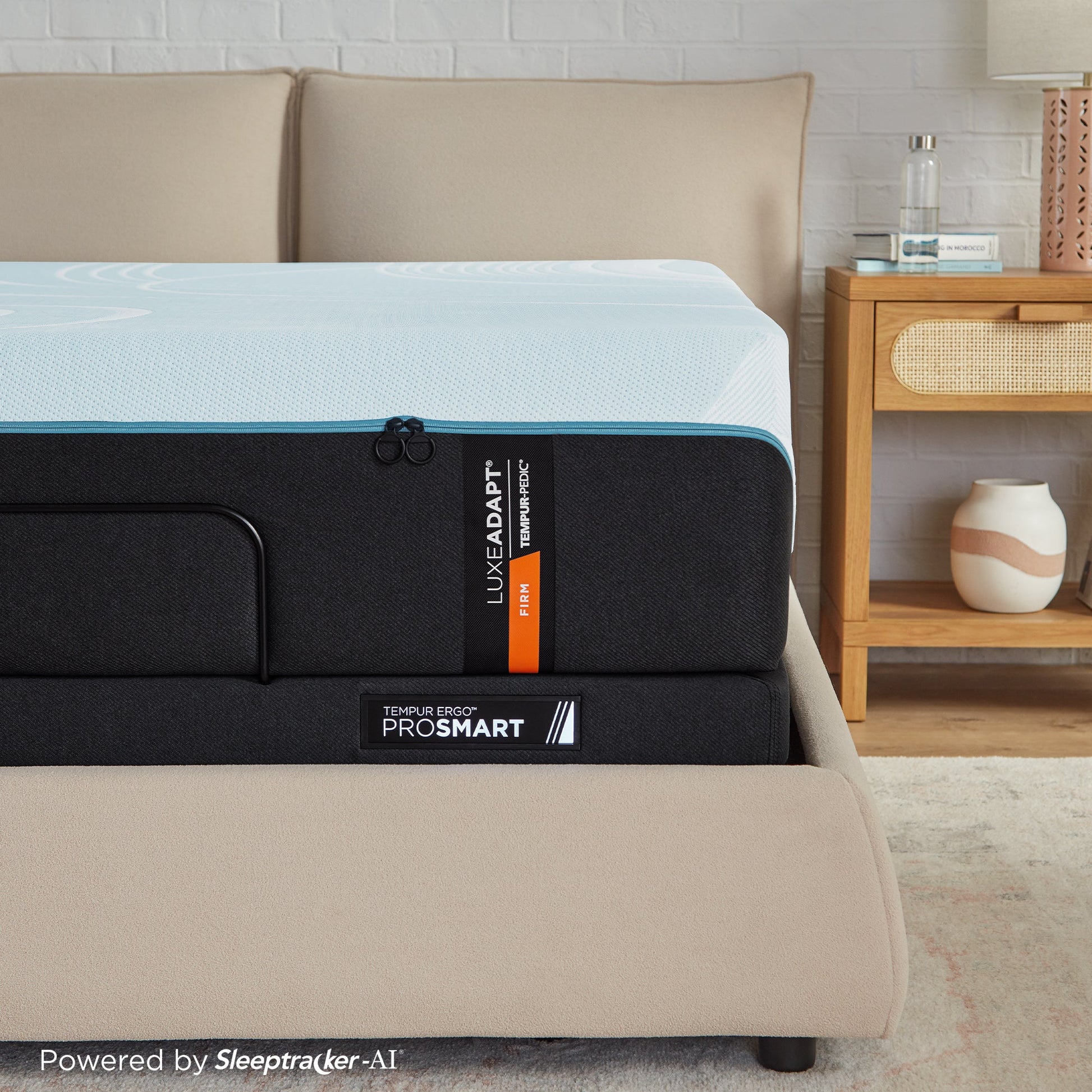 Tempur-Pedic TEMPUR-LuxeAdapt Firm Mattress – Image 14