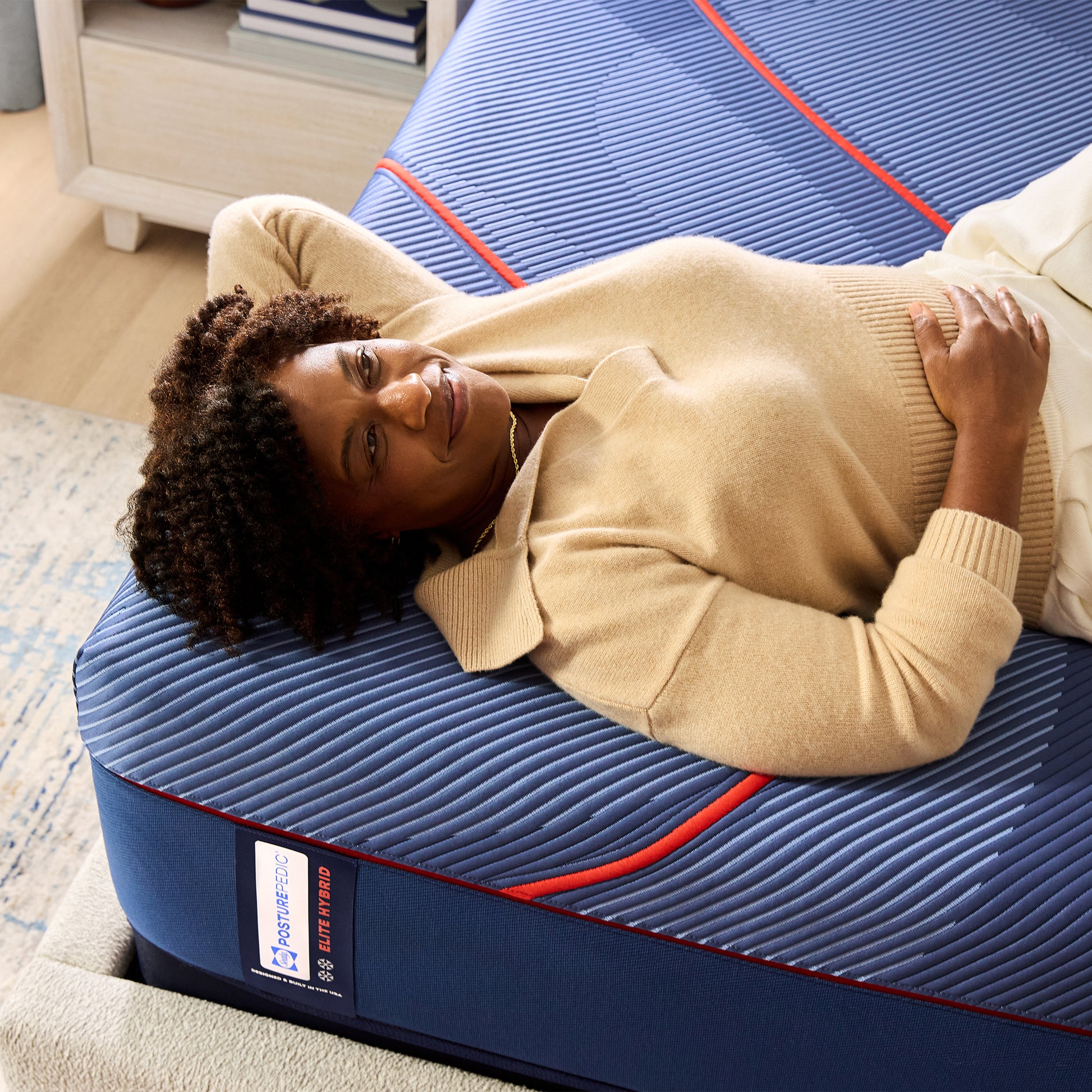 Sealy Posturepedic Elite Hybrid High Point II Soft Mattress – Lifestyle View